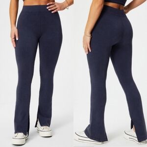 Nwot! Fabletics Cloud Seamless High-Waisted Split Flare Leggings Pants